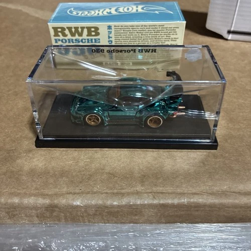 Hot Wheels 1:64 Redline Club Diecast Vehicle RWB Porsche 930