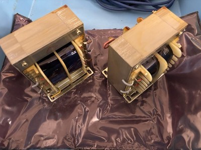 MONACOR Trafo für HiFi Endstufe, Typ TR1000 (P= 220V [230V], S= 2x 40V)