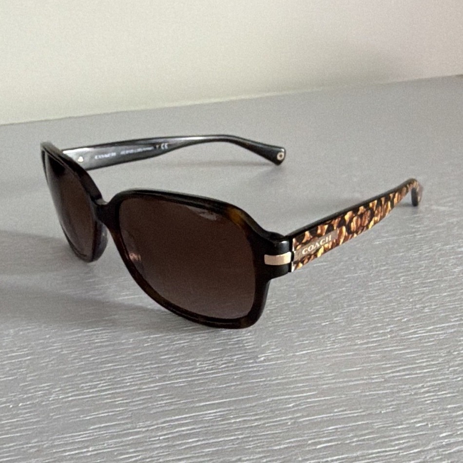 Coach Women’s Rectangle Sunglasses Brown Plastic Frame Tortoise Pattern Brown