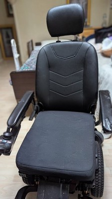 2023 Quantum Stretto Joystick Power Wheelchair - 16''