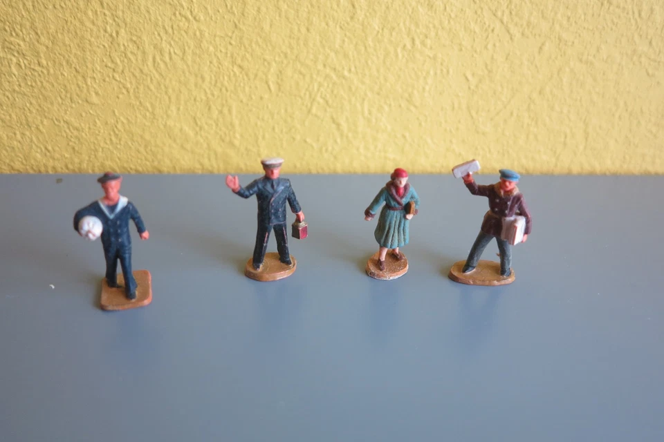 4 figurines starlux 40 mm - Photo 1/1