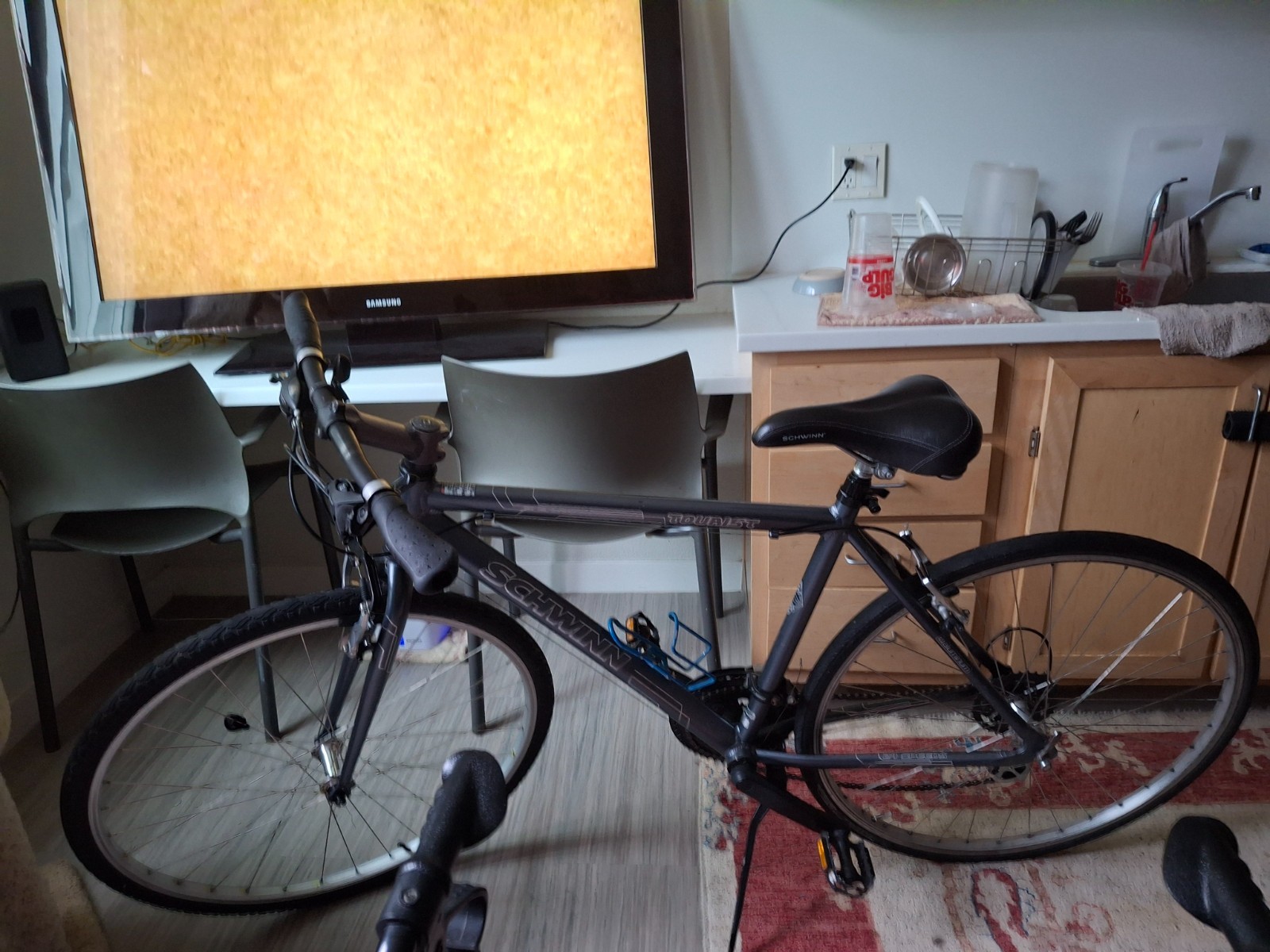 schwinn tourist grey 29 inch used good condition its a 24 sp