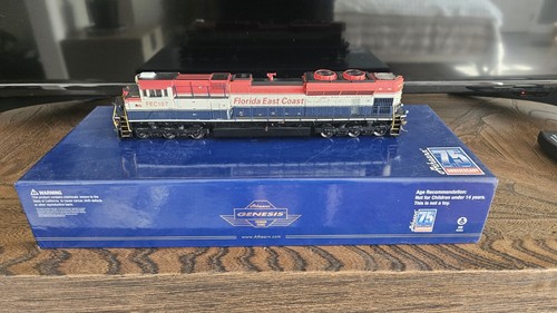 Athearn HO Florida East Coast SD70M-2 DCC Ready *READ DESC*