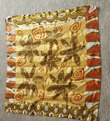 Schal Tuch mit Blumen - gelb senfgelb - made in Italy