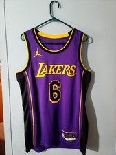 Nike Los Angeles Lakers LeBron James Statement New Tags Jersey Size L