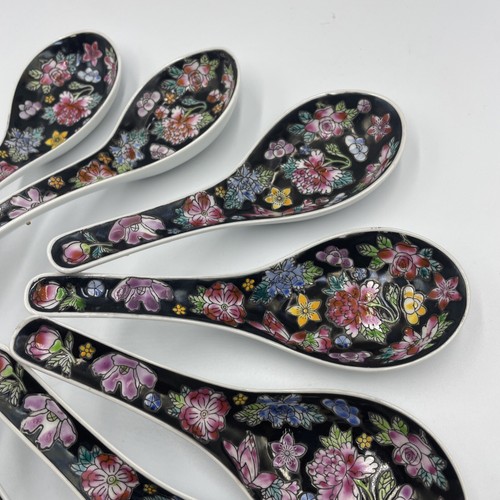 1 Vintage Chinese Famille Noire Mille Fleur Black Flower Porcelain Soup Spoon - Picture 16 of 19