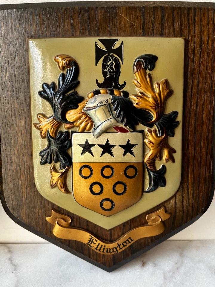 placas de madera con escudos familiares o escudos de armas. McBrayer y Fllington. Foto 4 de 4