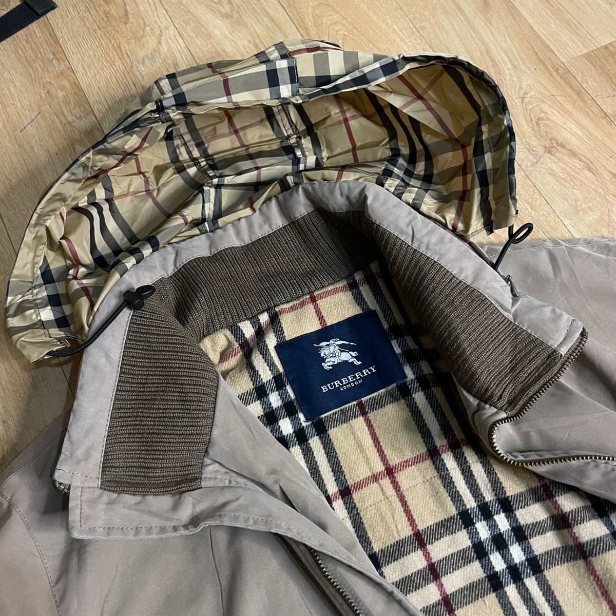 burberry LONDON winter hooded jacket nova check OVERCOAT burberry LONDON winter hooded jacket nova check OVERCOAT