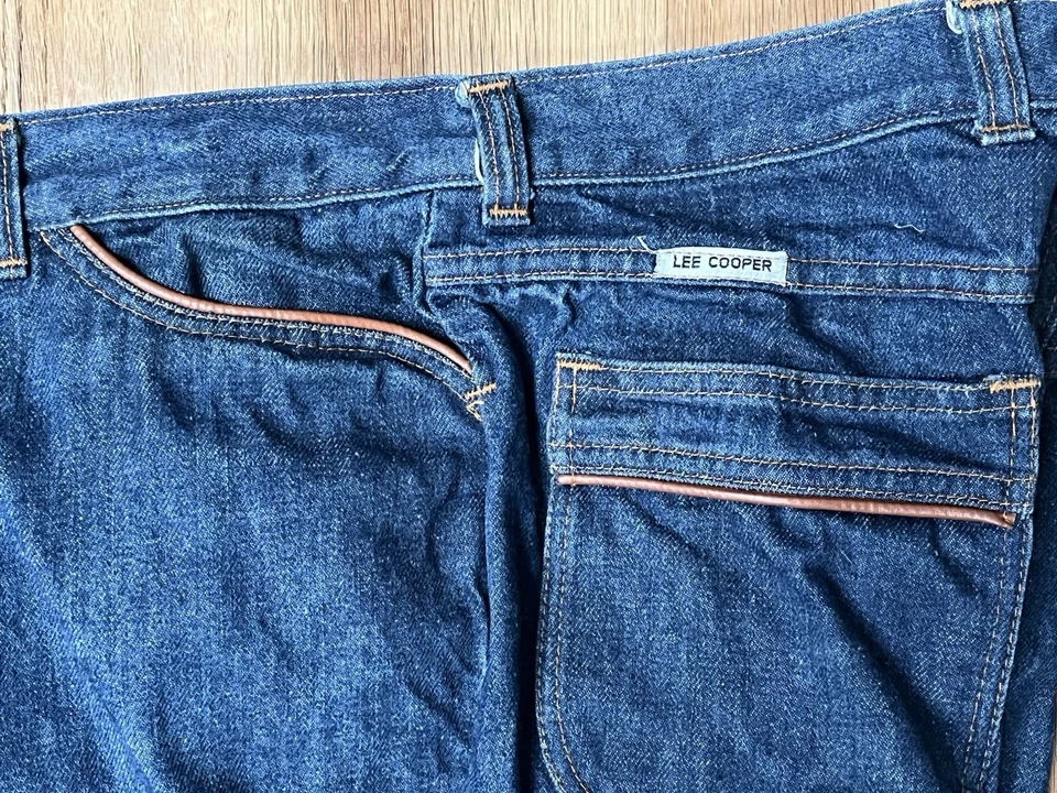 Vintage 1970s Lee Cooper Flared Men’s Denim Jeans - Leather Trim - Size 38-R - Image 2 of 4