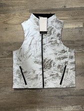 Nike Women's Swift Therma FIT ADV Reflective Gray Running Vest Small HV2762-078