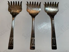 Sheffield England vintage silverplate pickle sardine serving fork 5 x 1 5/8"