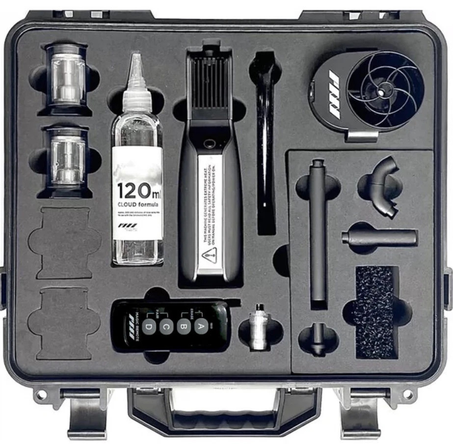 PMI SmokeGENIE Handheld Fog and Haze Machine Professional Kit- needs heat guard - Image 2 of 4