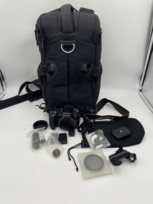 TOP | Sony Alpha A300 DSLR 10.2MP + 18-70mm Objektiv, Inkl. Zubehörpaket K 9 
