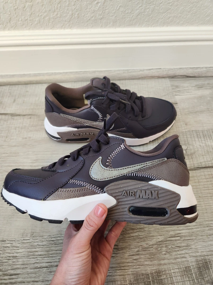 NIKE AIR MAX EXCEE LEA 25.5cm