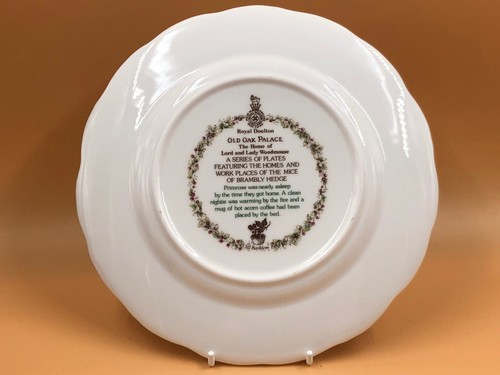 Royal Doulton Brambly Hedge Old Oak Palace 8" plate by Jill Barklem 1984. 1st. - Picture 5 of 6