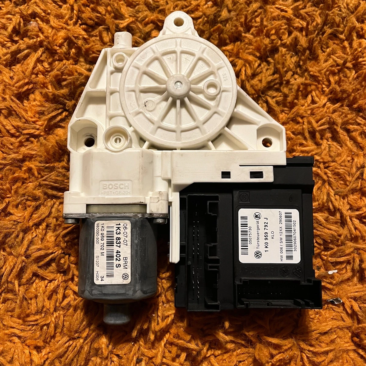 2008 R32 VW MK5 Window Motor Front Passenger Side OEM 1K3837402S 