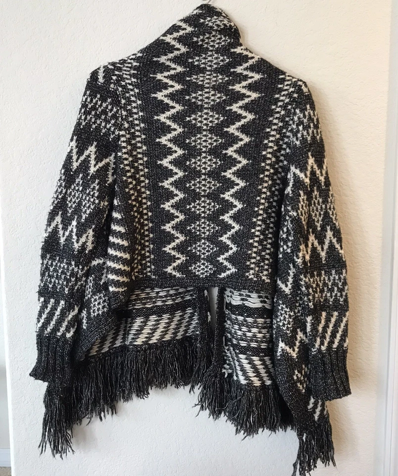 Cárdigan Victoria Secret Talla SP Tejido Frente Abierto Mangas Largas Flecos Largos Frontal Foto 2 de 4