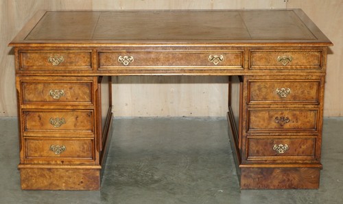 EXQUISITE VINTAGE BURR WALNUT BROWN LEATHER PARTNER DESK WITH SLIP SERVING TRAYS - Picture 17 of 24