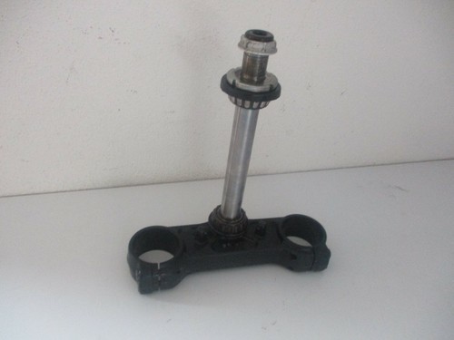 Ponte forcella inferiore compreso cuscinetto + dadi Aprilia Pegaso 650 ML 97-00 - Foto 1 di 4