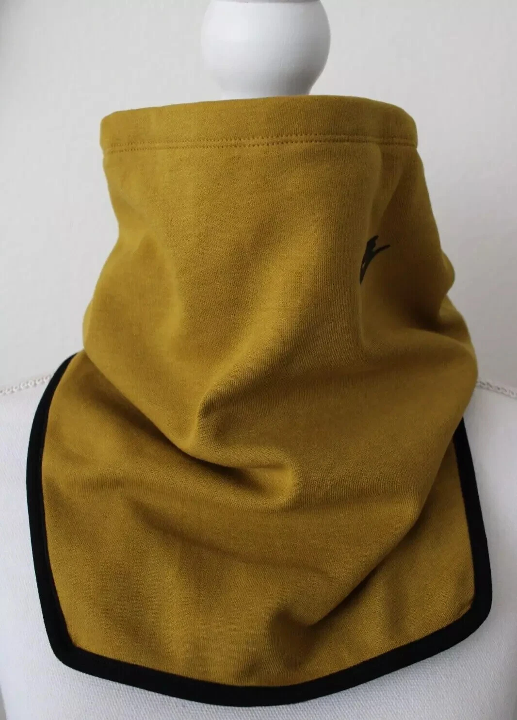 Nike Therma-Fit Tech Fleece Neck Warmer Neck Warmer Adult Bronzine/Black