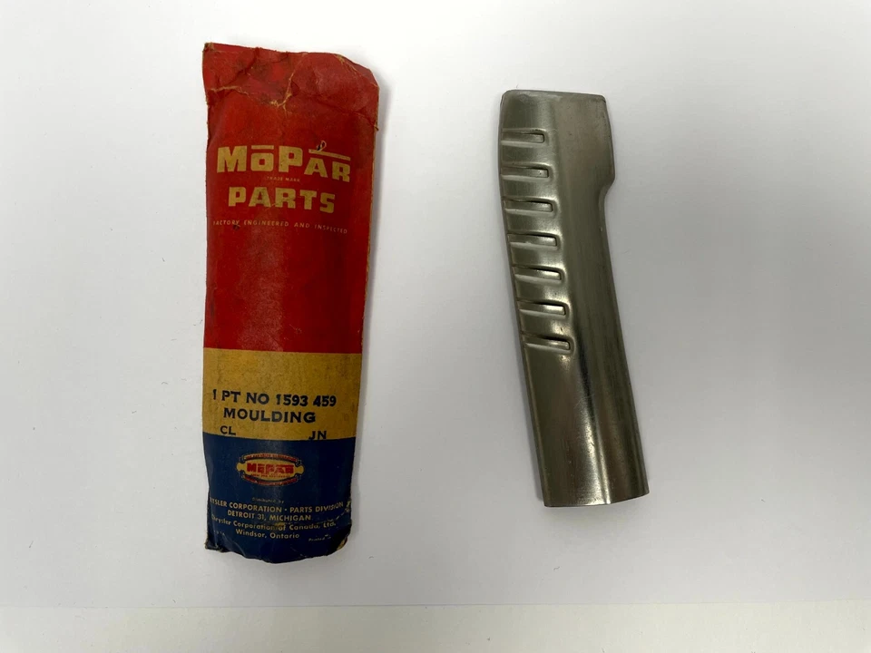 Cinturón puerta delantera izquierda Plymouth Suburban Belvedere 1955-1956 moldeado 1593459 nuevo de lote Foto 4 de 4