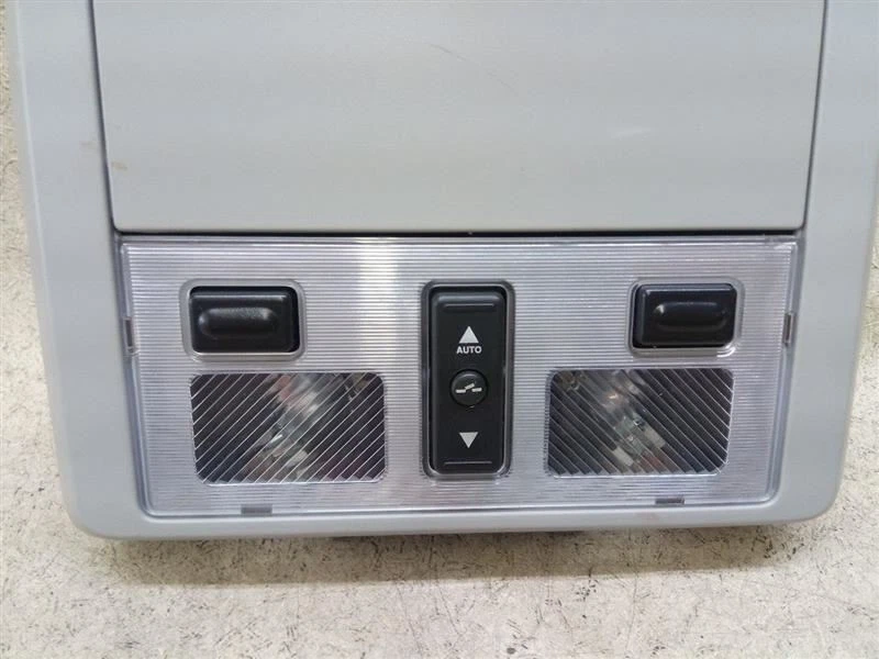 Interruptor de techo corredizo de luz domo gris para Ford Fiving Hunteren K76-187588 2005 2006 2007 Foto 2 de 4