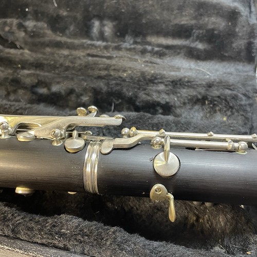 Clarinet in Hard Case, Unknown Brand. Musical Instrument Woodwind - Picture 21 of 23
