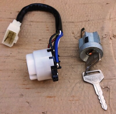 ISUZU KB26 KB41 PICK UP UTE MODEL 1983 87 IGNITION SWITCH LOCK SET LHD NEW