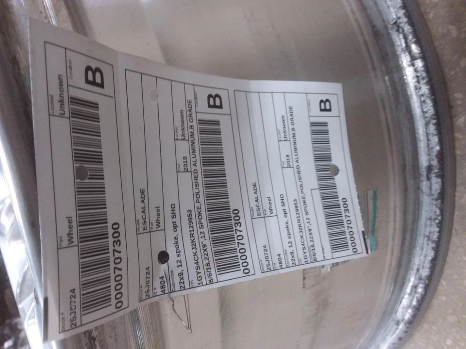 Rueda 22x9 12 radios Opt SHO compatible con 17-20 ESCALADE 2048284 Foto 3 de 3