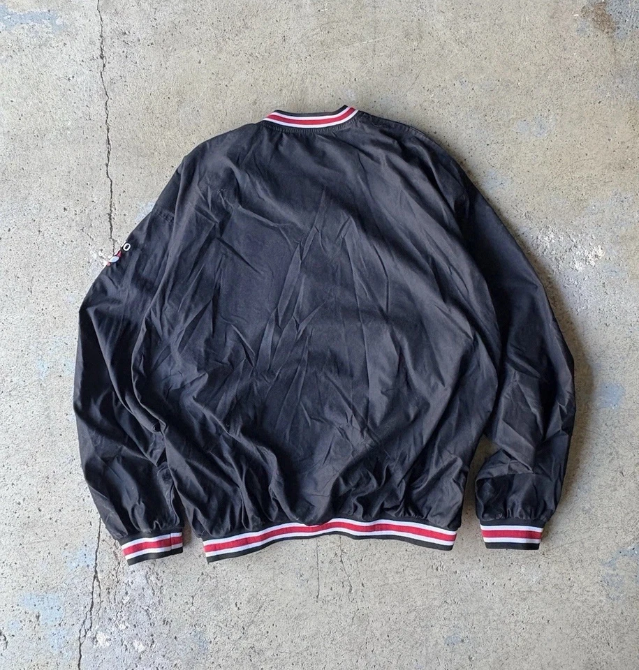 复古 1990 年代 Reebok 芝加哥公牛队套衫风衣 — 第 4/4 张图片