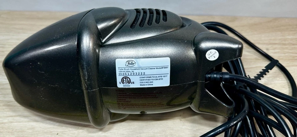 Micro aspiradora de mano Fuller Brush Company modelo FBMV negra metálica (G) Foto 4 de 4
