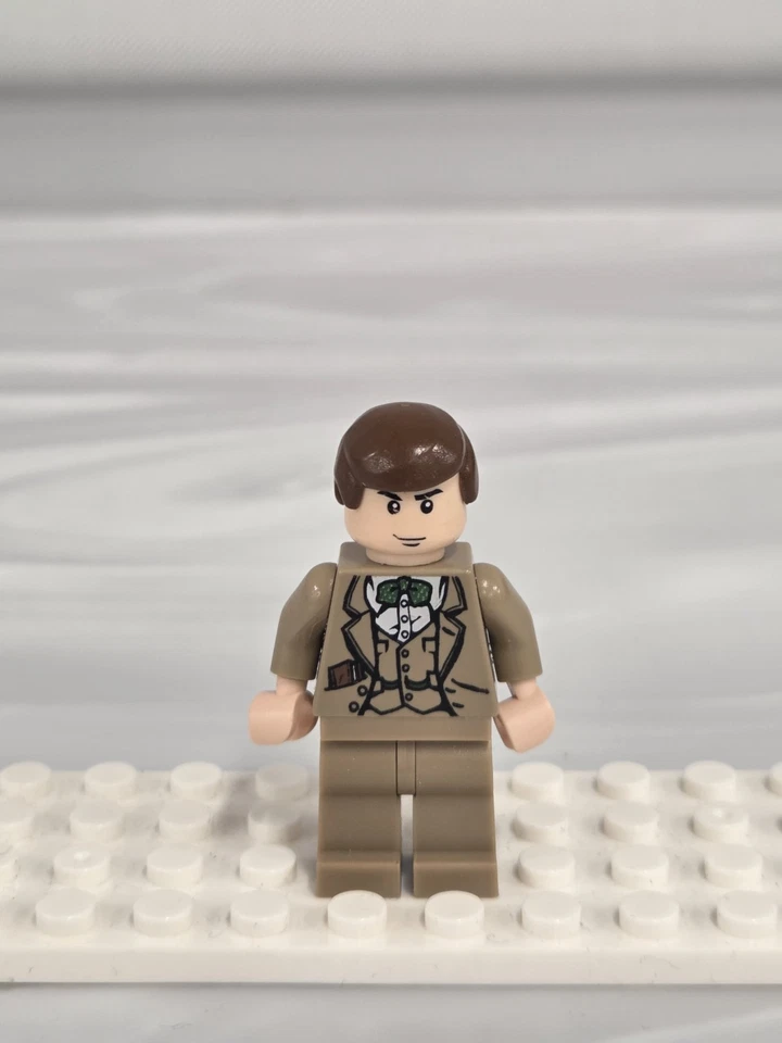 LEGO Minifigure Custom Henry Jones Sr. Body w/ Brown Hair & Head – Indiana Jones - Image 2 of 4