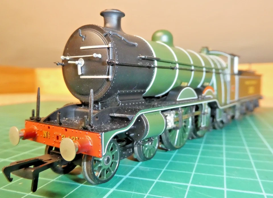 Bachmann 31-920 H2 LBSR Atlantic Class 2421 South Foreland' Lined Maunsell Green - Image 3 of 4