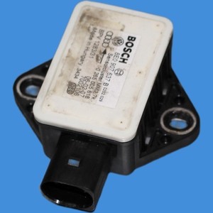 Audi A6 2.4 4B Drehratensensor 8E0907637B
