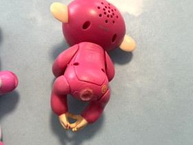 Fingerlings 7 Baby Monkey & 2 unicorn lot different WowWee used