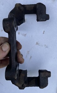 ATE VW Audi A4 B5 A6 Bremssattelhalter Bremssattelträger Halter vorne Belüftet