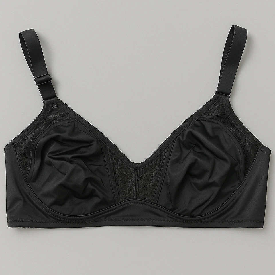 Triumph 008N Wireless Full Coverage Bra with Subtle Jacquard Detail Black/White - image 2 of 4
