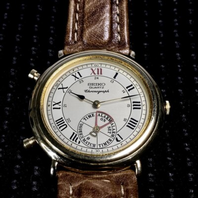 Rare Seiko Chronograph Quartz 8M25 - 6009 Roman Index Men's Watch