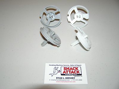 AP) AUTOMATIC PRODUCTS 123, STUDIO 1,2,3 SNACK SPIRAL HUBS (2