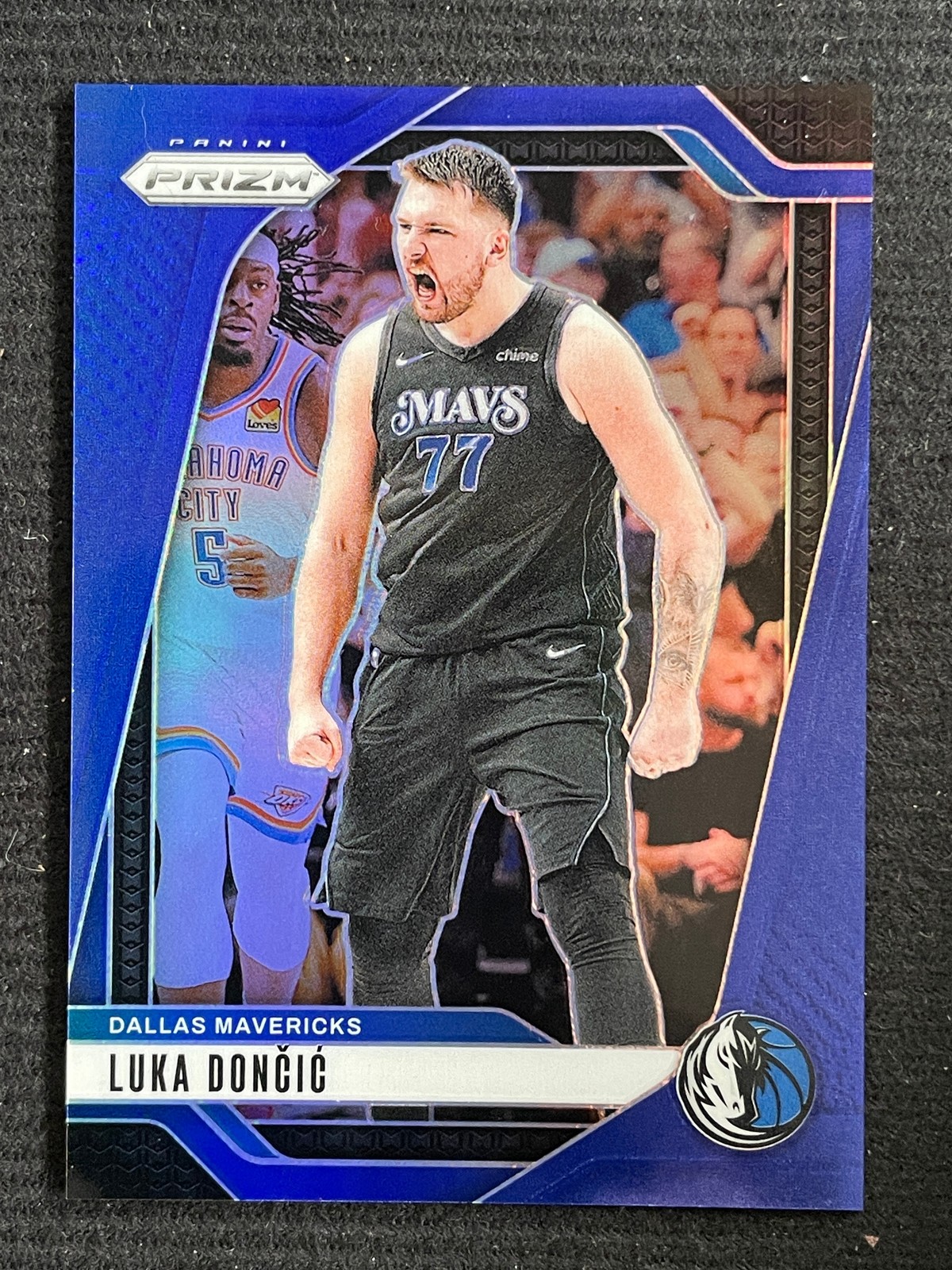 Luka Doncic 2024-25 Panini Prizm Blue /199 #89