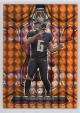2024 Panini Mosaic Orange Mosaic Prizm 99/199 Younghoe Koo #14 1t6g