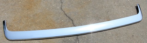 OEM MERCEDES BENZ W126 REAR BUMPER CHROME MOLDING TRIM 1960-1993 - Picture 6 of 17