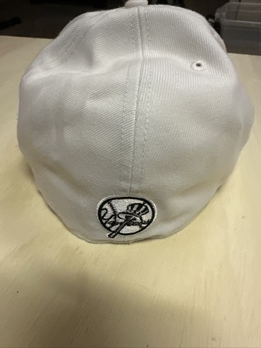 New Era 59Fifty NY Yankees Hat White Fitted Size 7 1/2 Hat - Picture 4 of 7