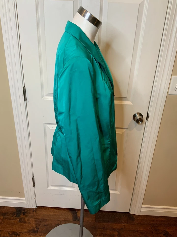 Chaqueta con cremallera satinada verde azulado Lafayette 148 New York, talla 12 Foto 2 de 4
