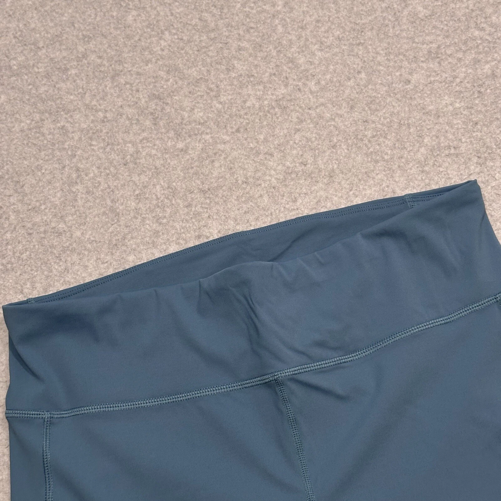 vuori pace stretch yoga run gym back pocket leggings
