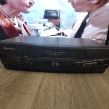 VCR Quasar VHQ950 4 Head Omnivision VCR Hi-Fi Stereo  Tested works great