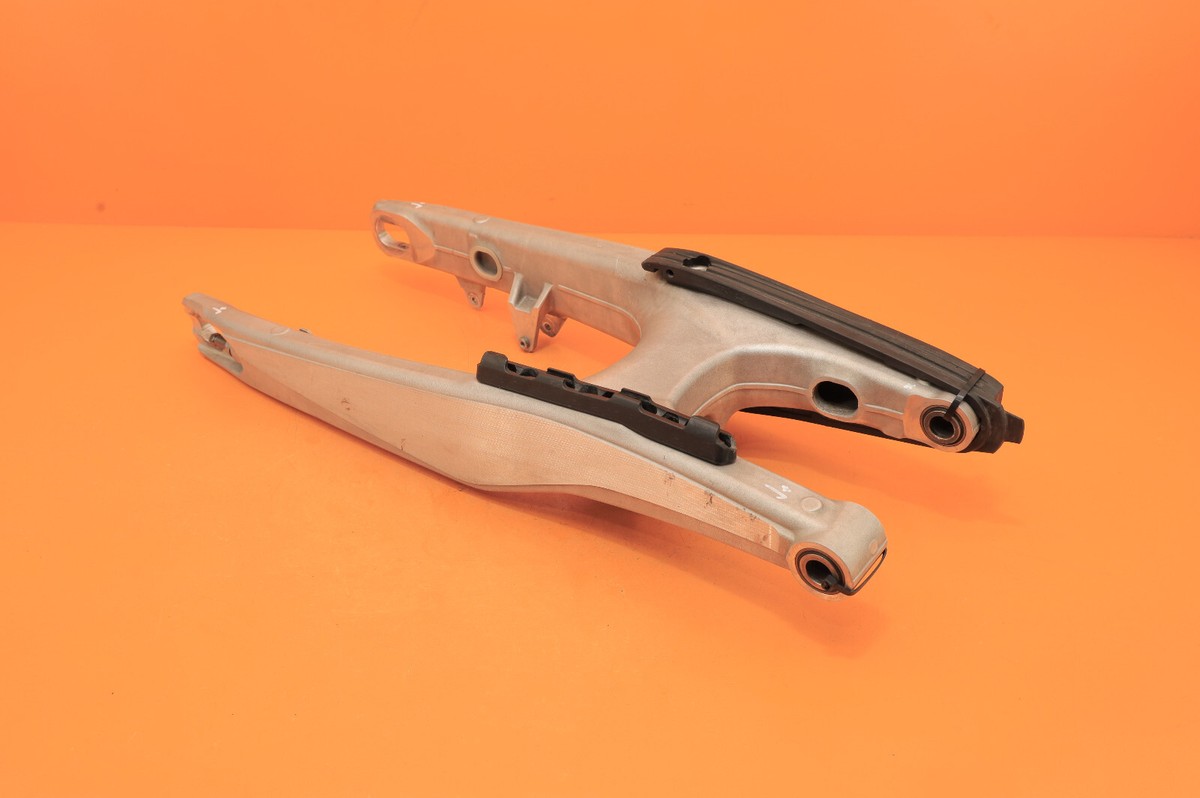 ぶぅゃん Fuel Pump for Mitsubishi Fuso Fighter 7.5d 6M60 Engine