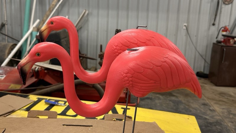 Set of 2 Vintage Don Featherstone Pink Flamingo Blow Mold Lawn Ornament