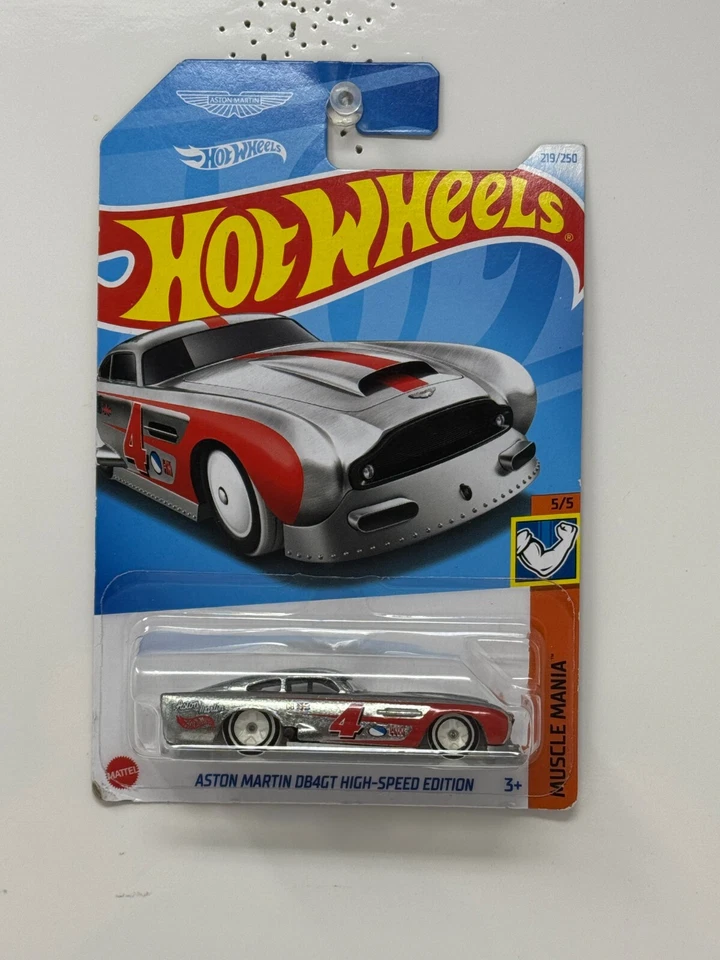 Hot Wheels ZAMAC Aston Martin DB4GT Edición Alta Velocidad Muscle Mania 1:64 Diecast Foto 2 de 3