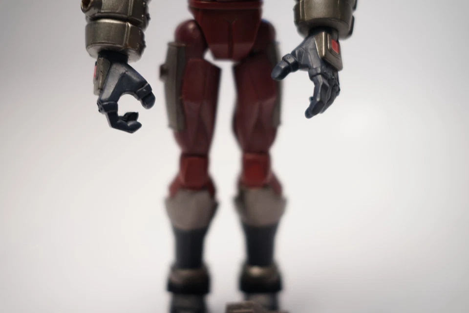 GI Joe Sigma 6 Commando ZARTAN Mercenary 8” Figure w/one gun Incomplete 2006 - Image 4 of 4